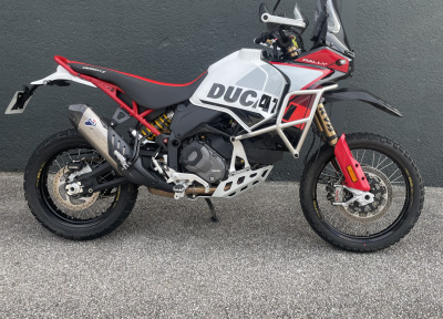 DUCATI DESERT X RALLY