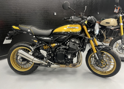 KAWASAKI Z900 RS SE