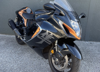 SUZUKI GSX-R 1300 HAYABUSA