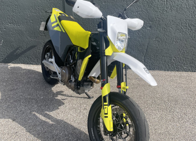 HUSQVARNA 701 SUPERMOTO