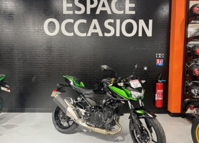 KAWASAKI Z400