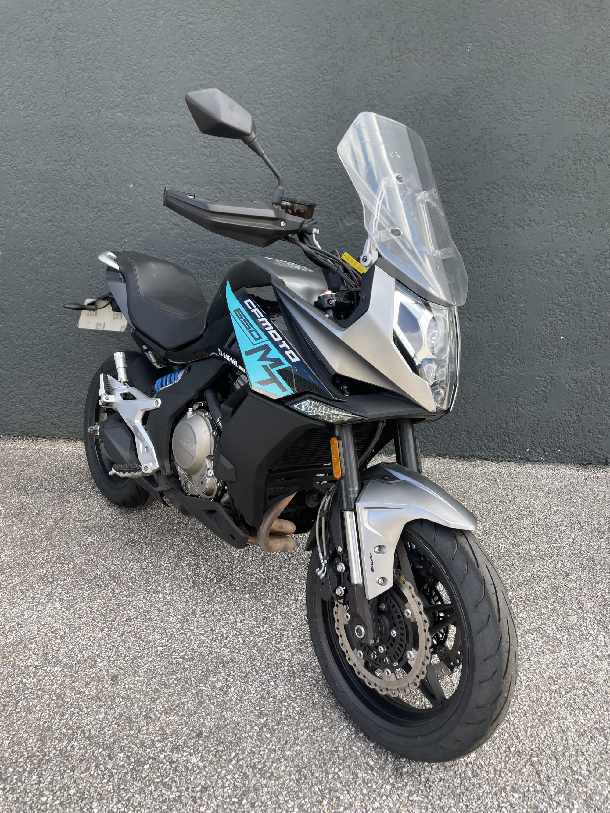 CF MOTO 650 MT