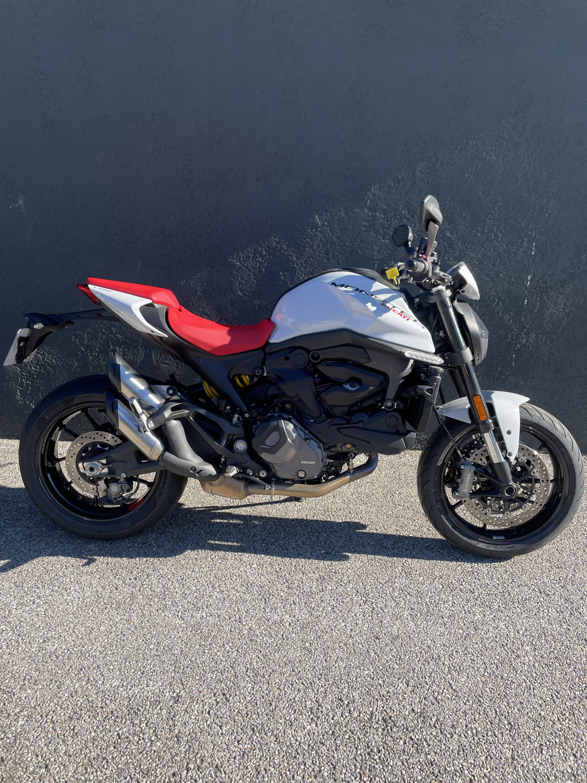 DUCATI MONSTER +