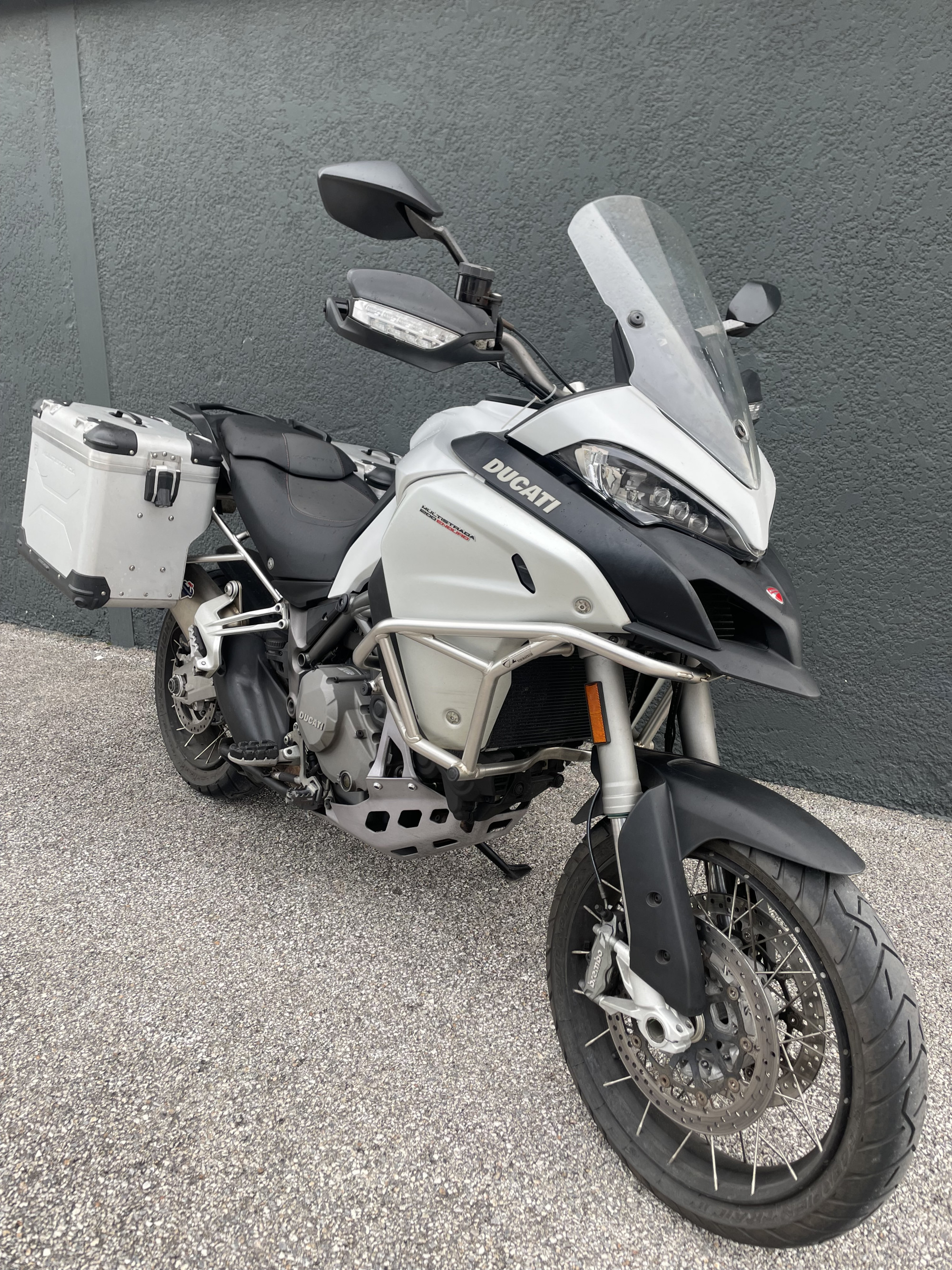 DUCATI MULTISTRADA 1200 ENDURO