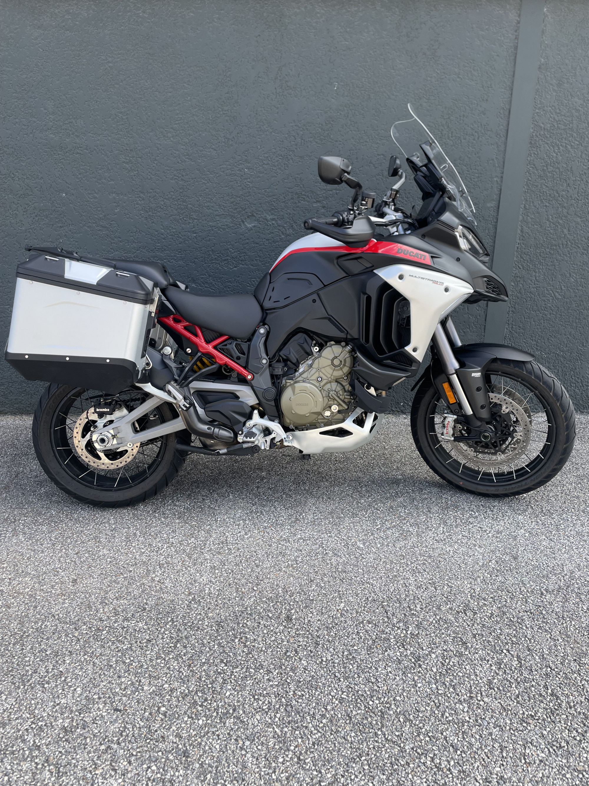 DUCATI MULTISTRADA RALLY TRAVEL RADAR