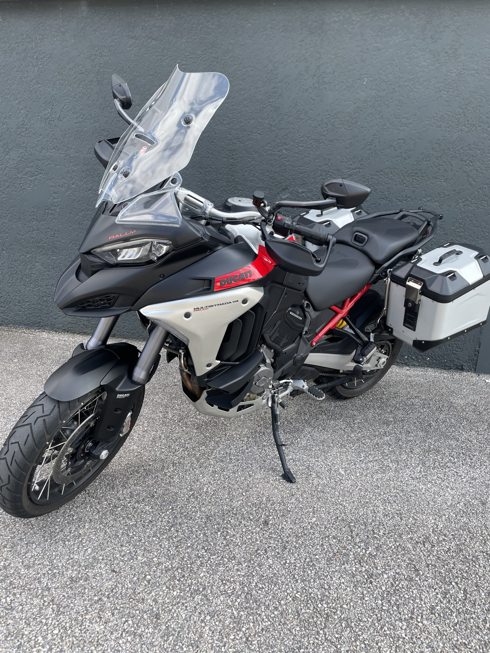 DUCATI MULTISTRADA RALLY TRAVEL RADAR