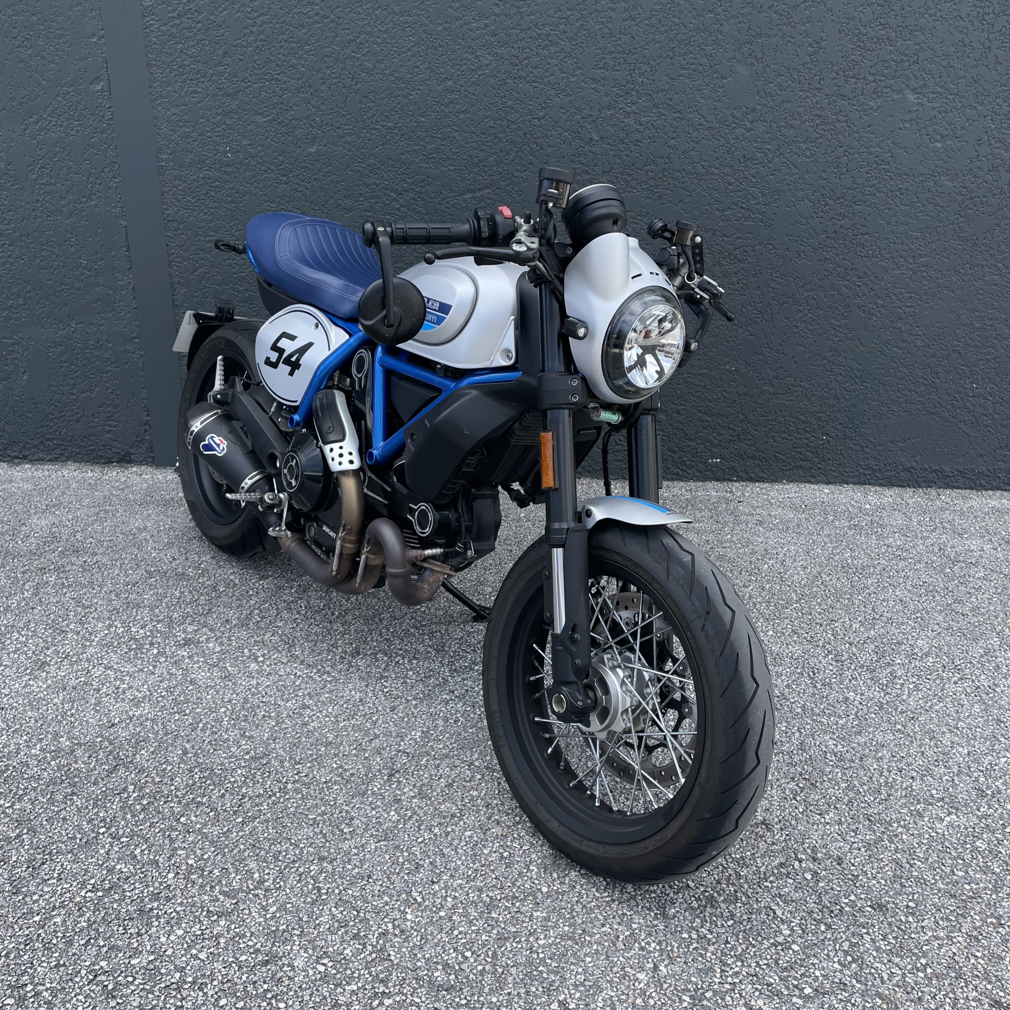 DUCATI SCRAMBLER CAFE RACER