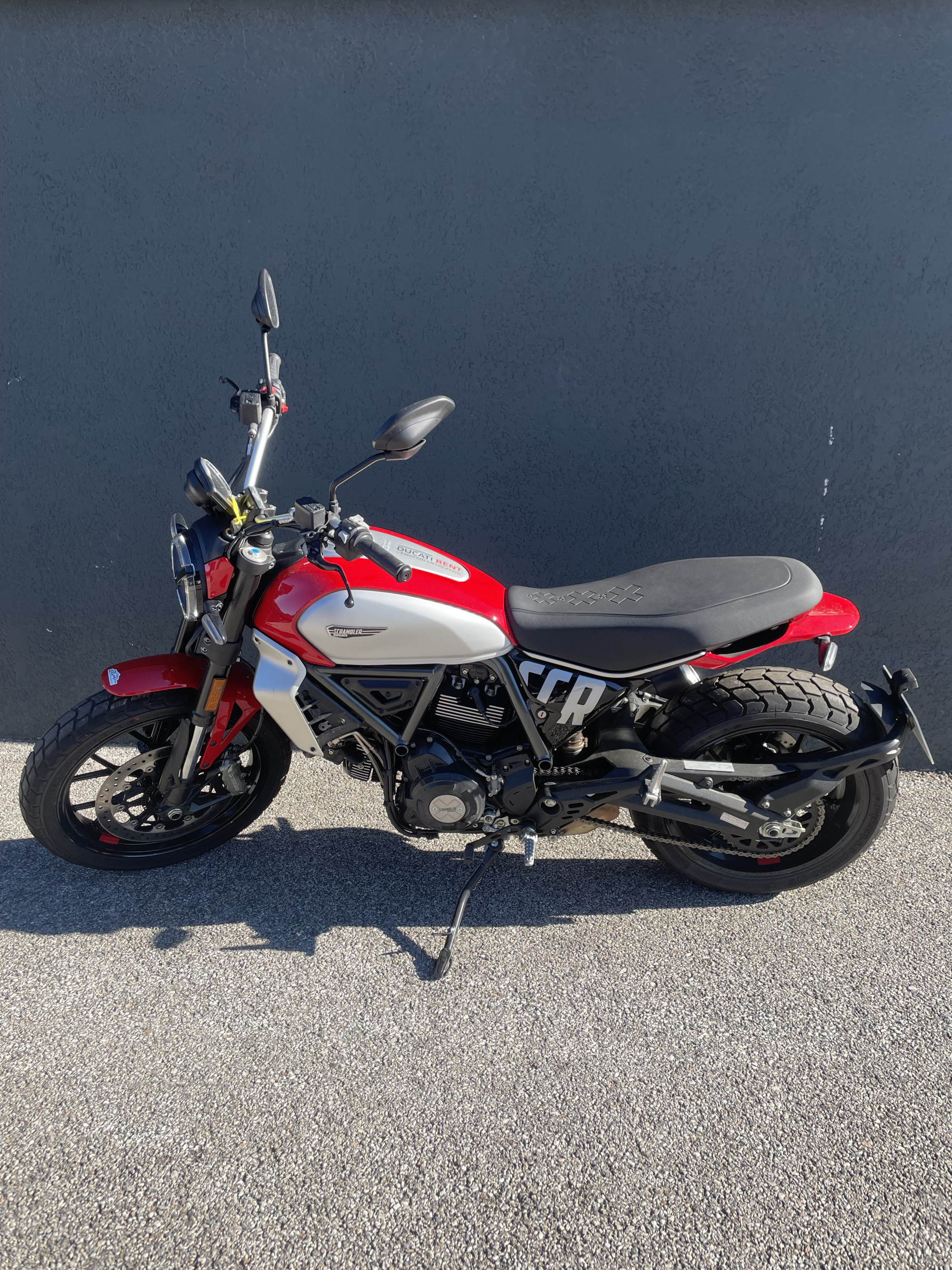 DUCATI SCRAMBLER ICON