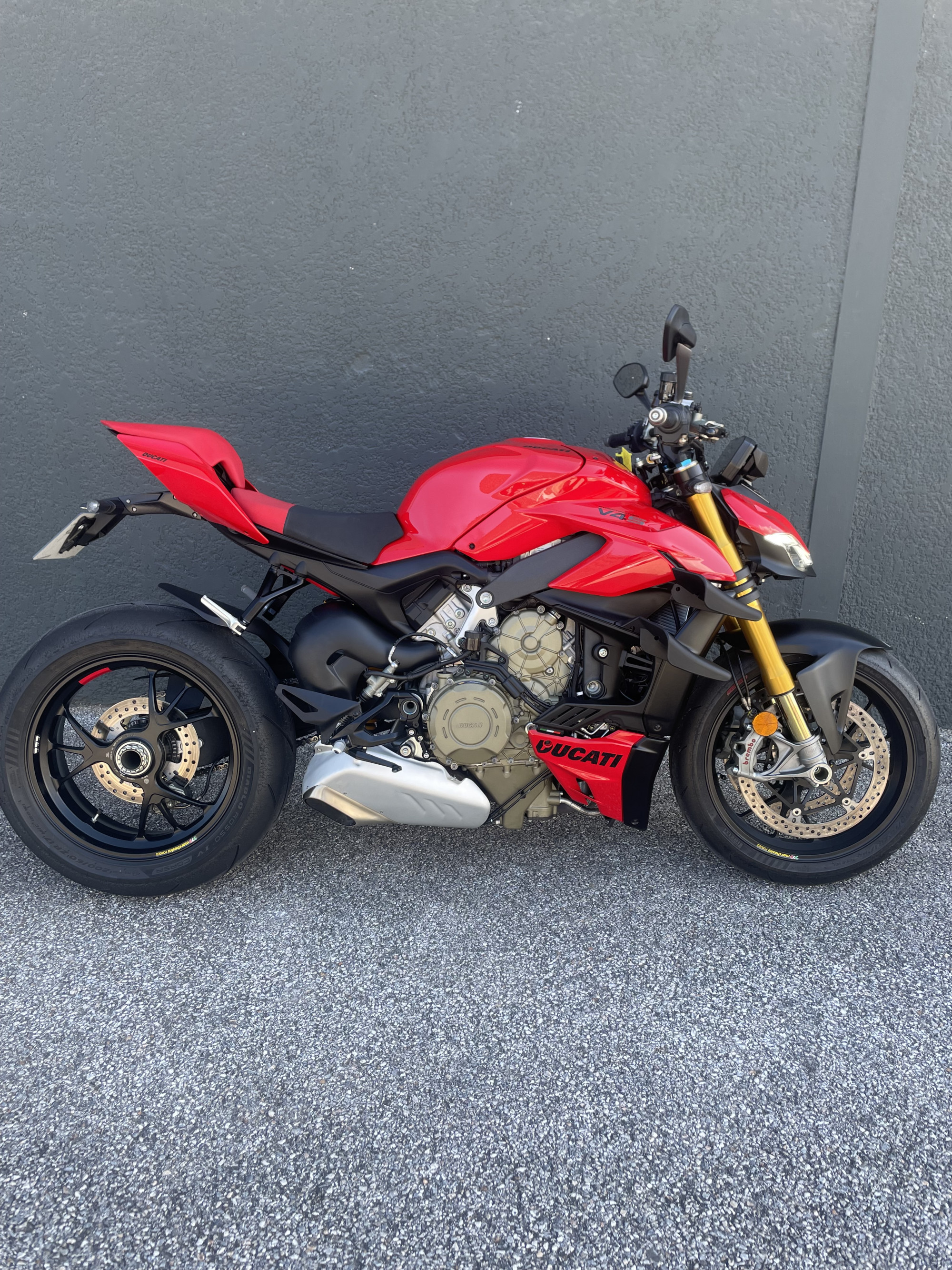 DUCATI STREETFIGHTER V4 S