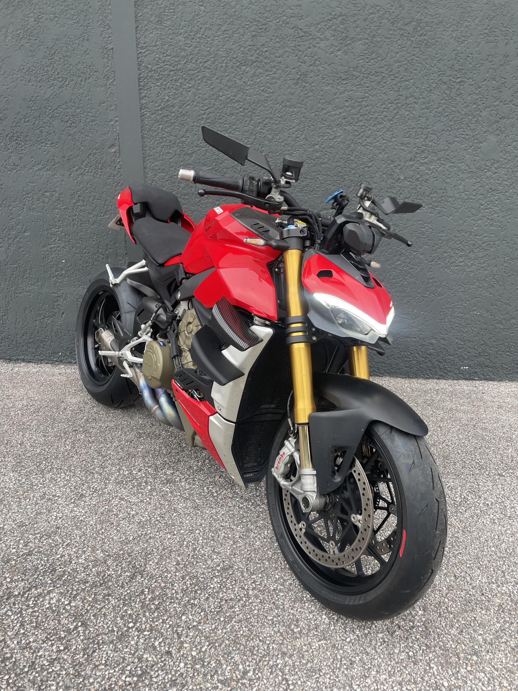 DUCATI STREETFIGHTER V4 S