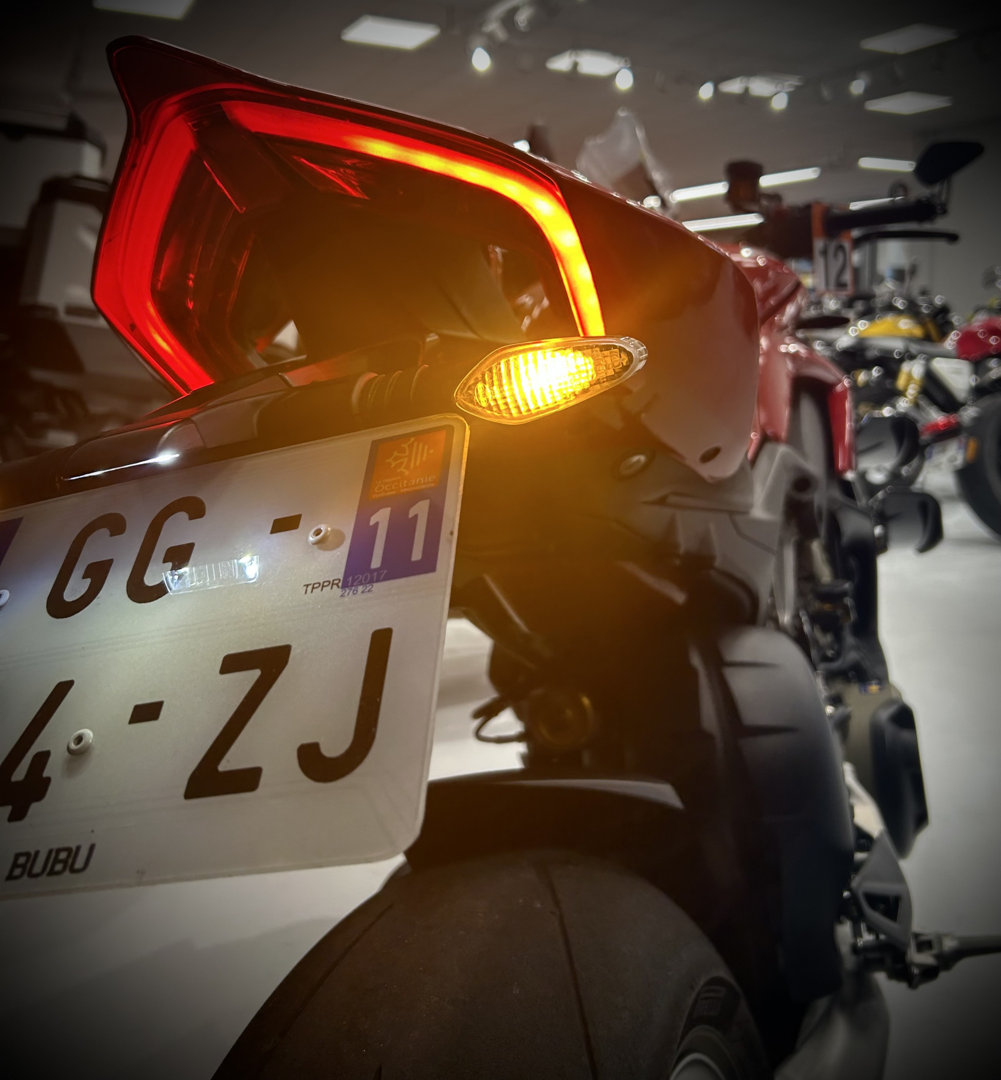 DUCATI STREETFIGHTER V4S