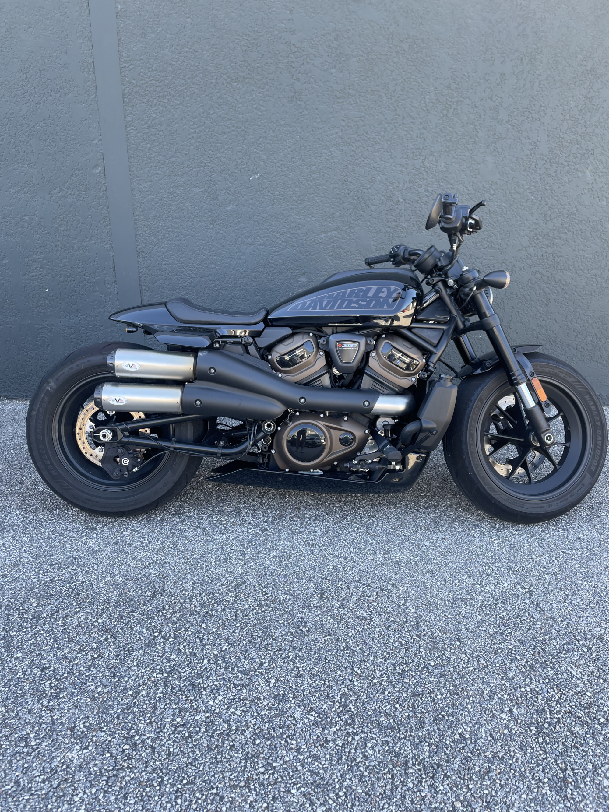 HARLEY-DAVIDSON SPORTSTER 1250 S