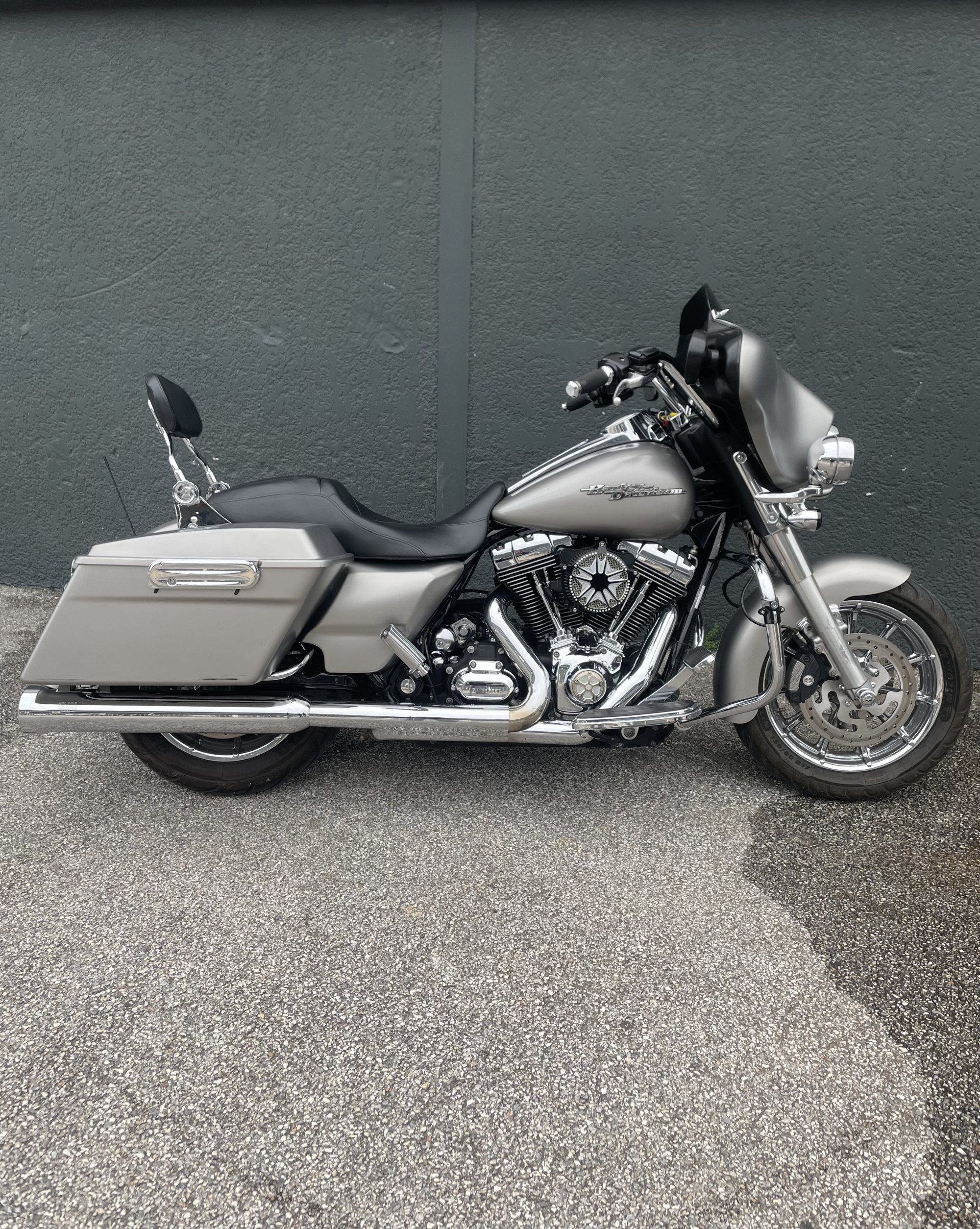 HARLEY-DAVIDSON TOURING STREET GLIDE 1584