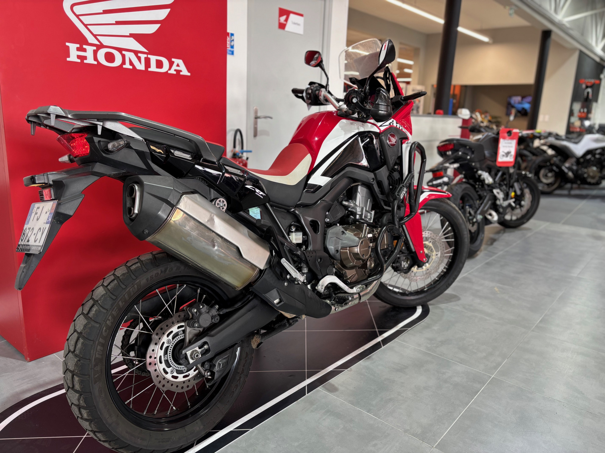 HONDA AFRICA TWIN CRF1000D DCT