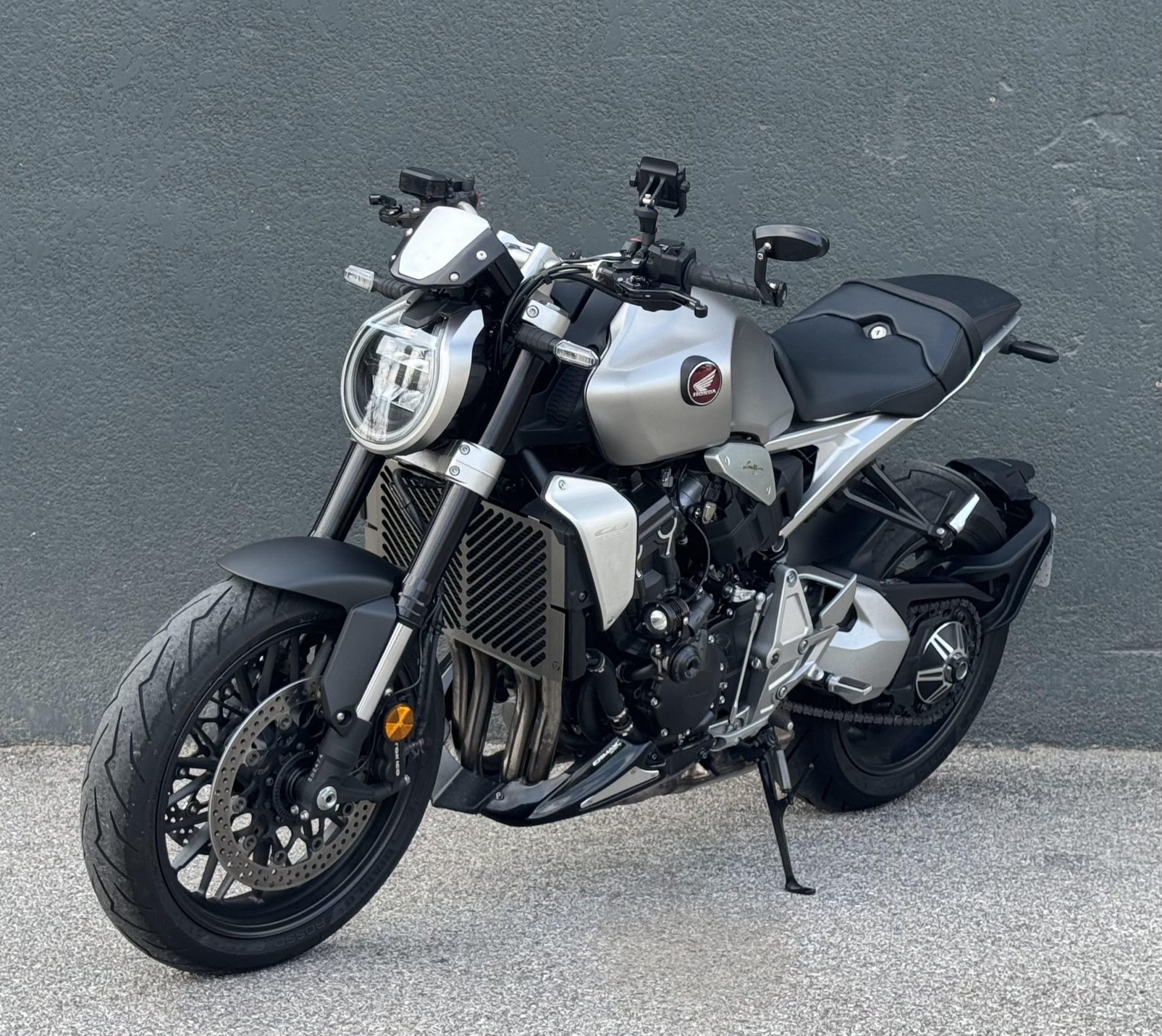 HONDA CB 1000 R