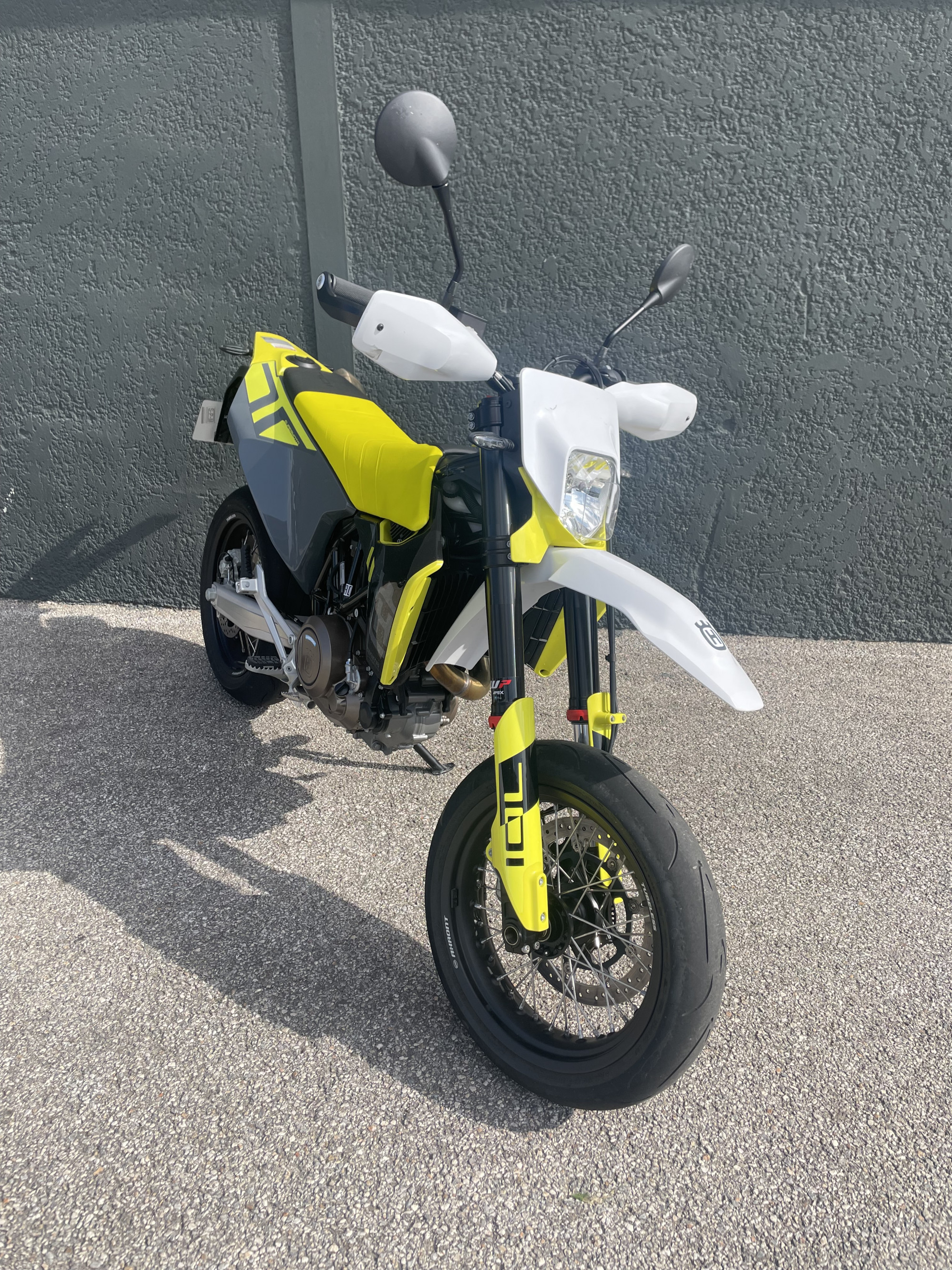 HUSQVARNA 701 SUPERMOTO