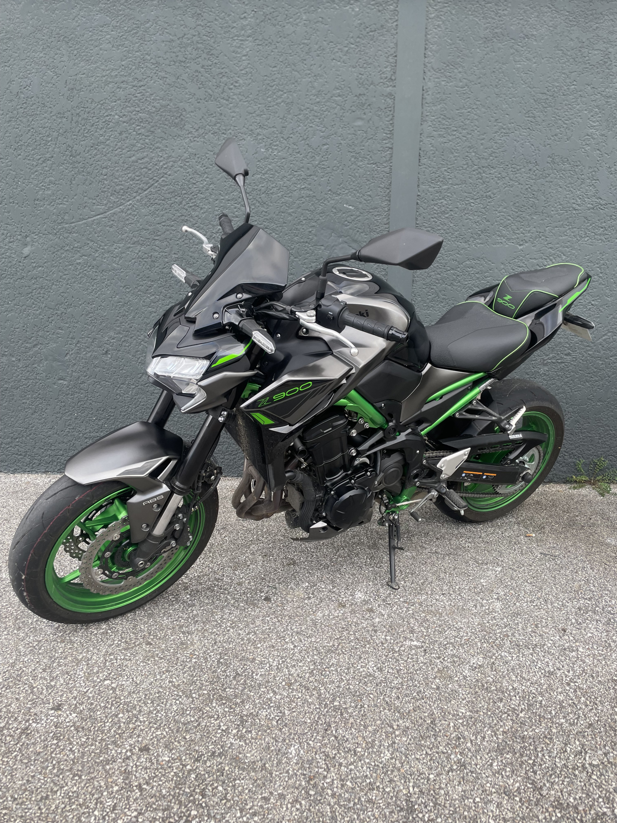 KAWASAKI Z 900