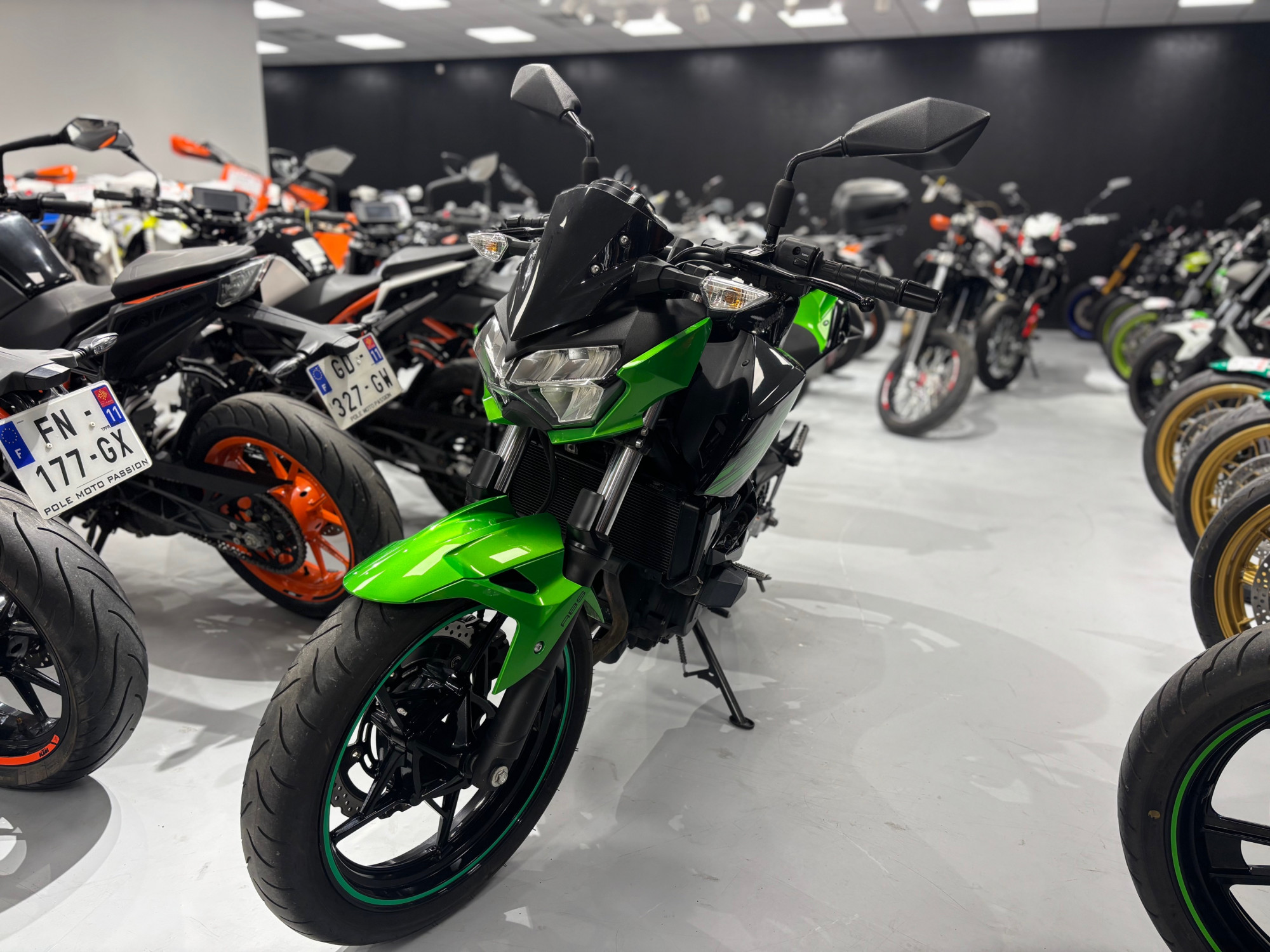 KAWASAKI Z400