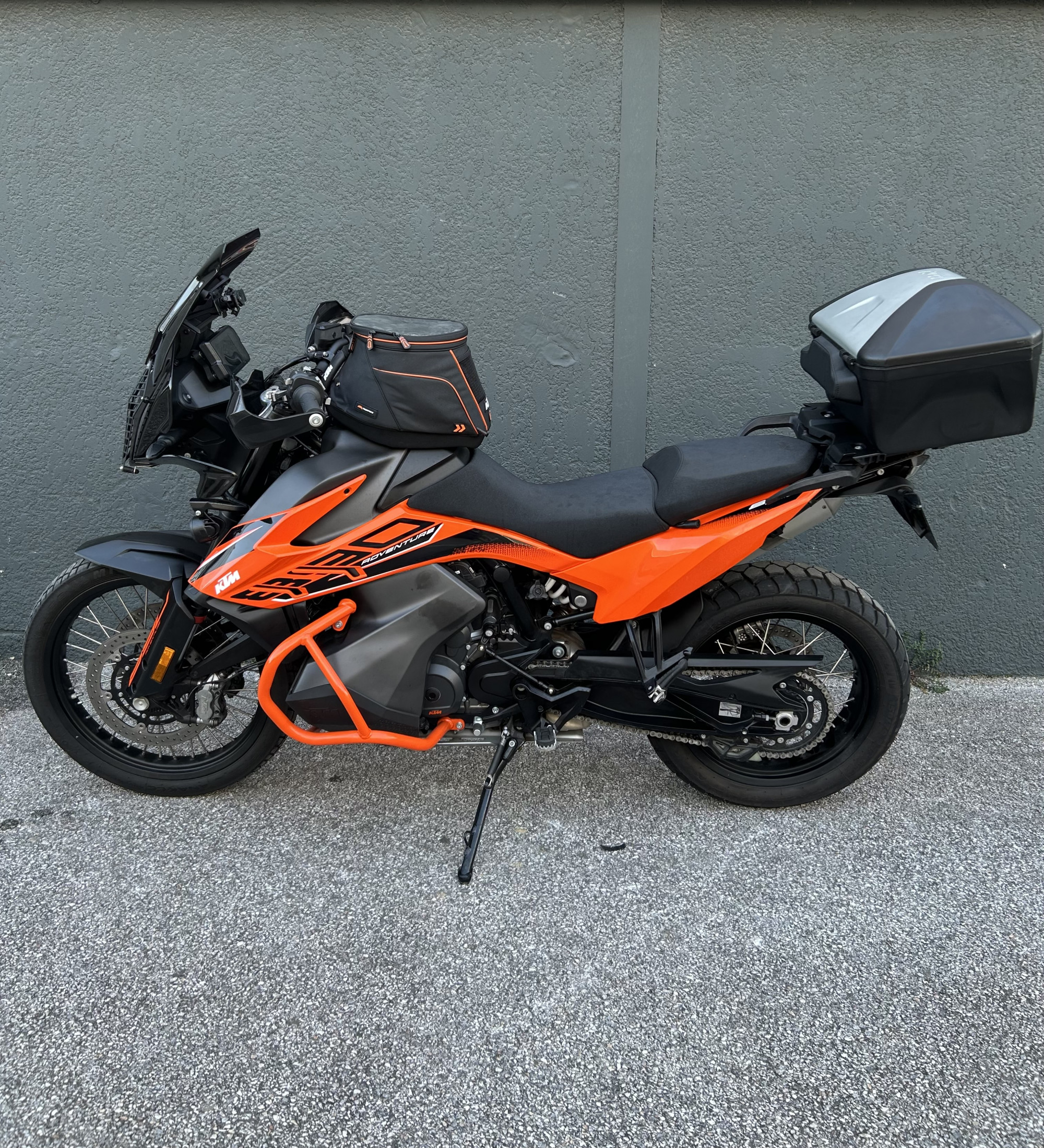 KTM 890 ADVENTURE