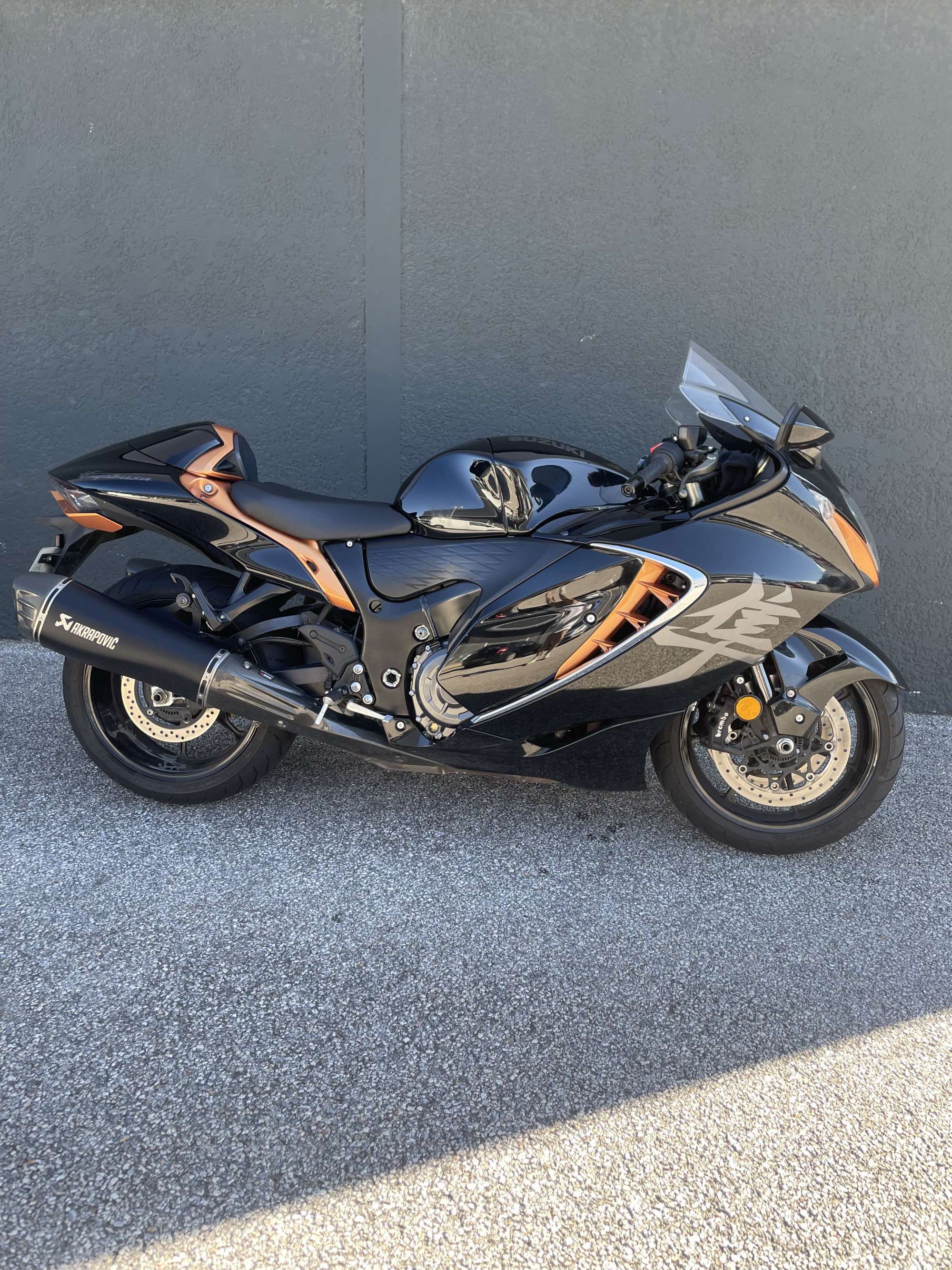 SUZUKI GSX-R 1300 HAYABUSA