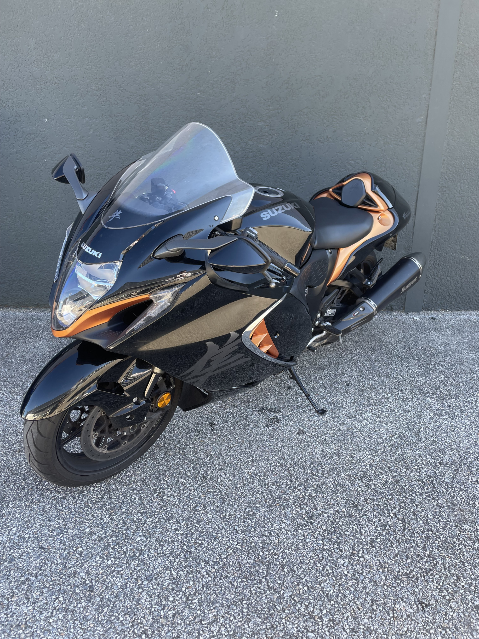 SUZUKI GSX-R 1300 HAYABUSA