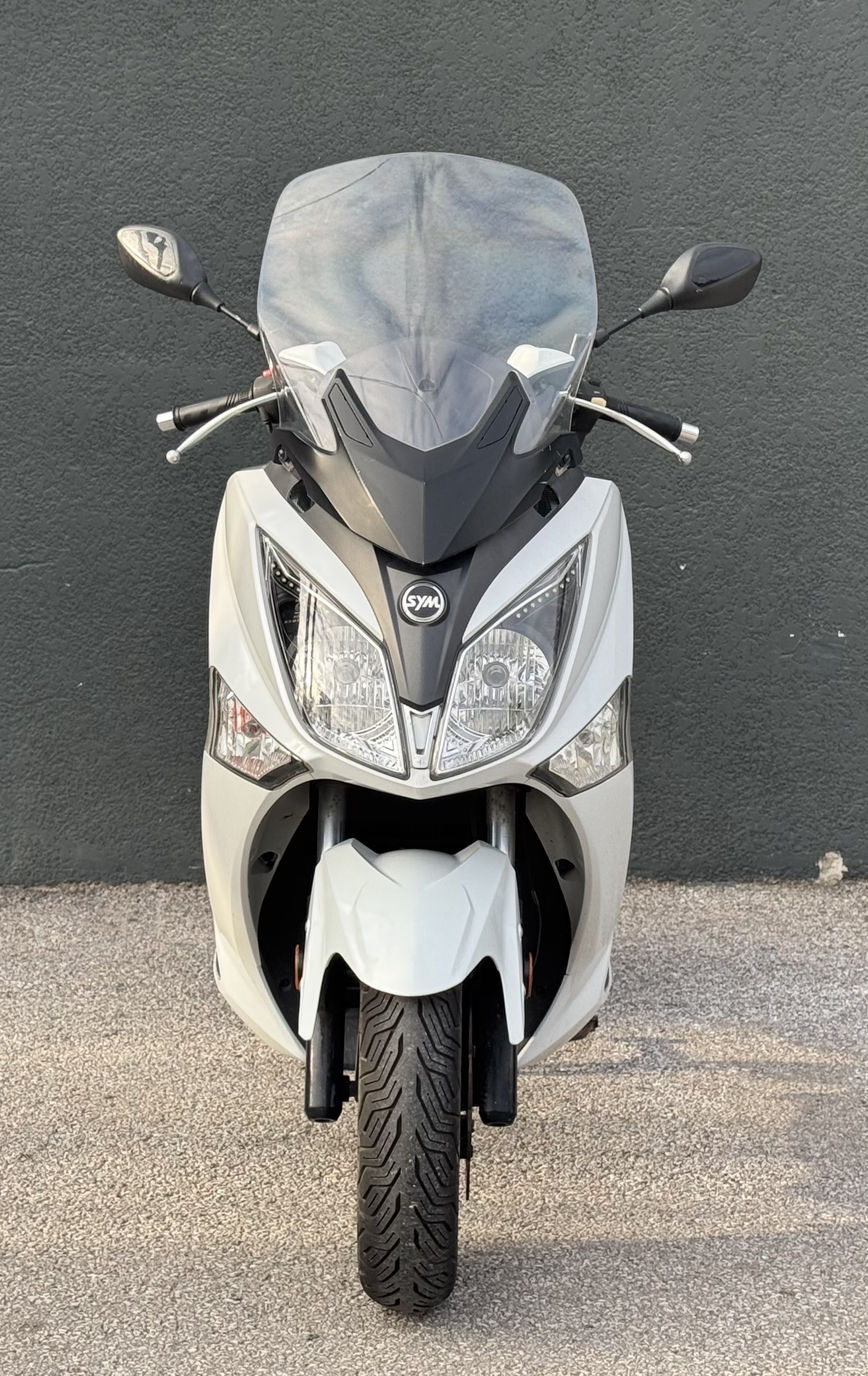 SYM GTS 125