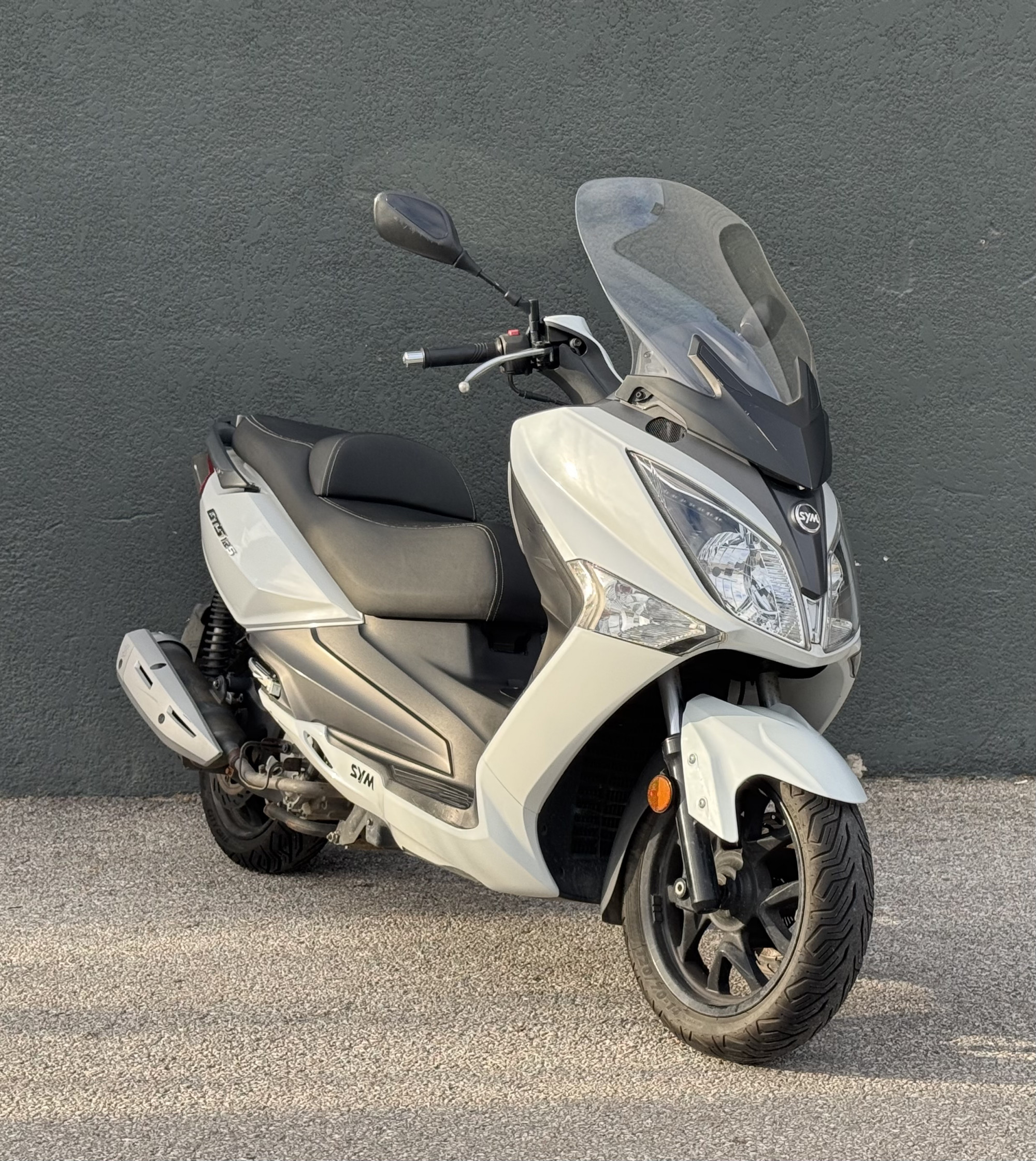 SYM GTS 125