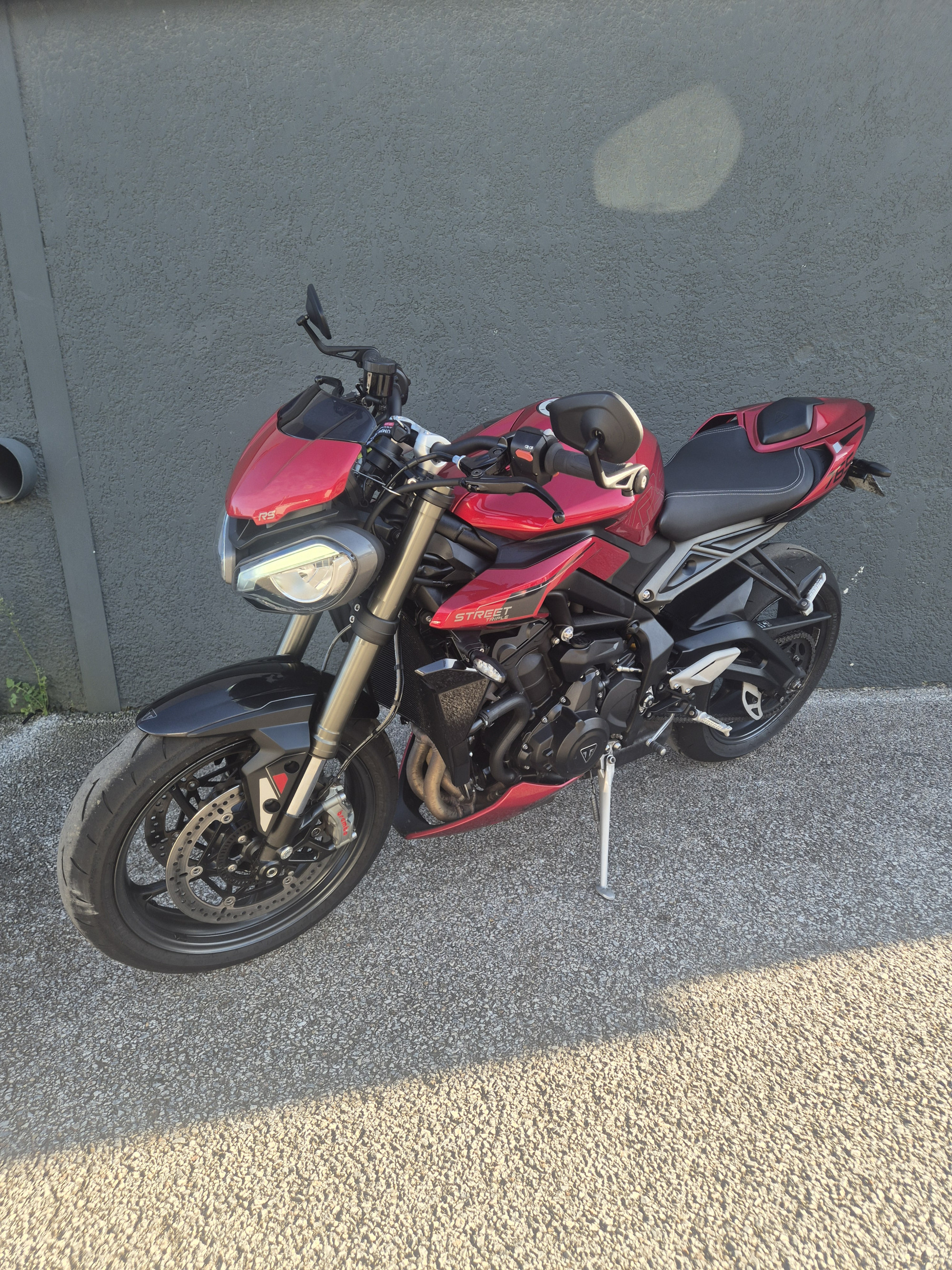 TRIUMPH STREET TRIPLE 765 RS