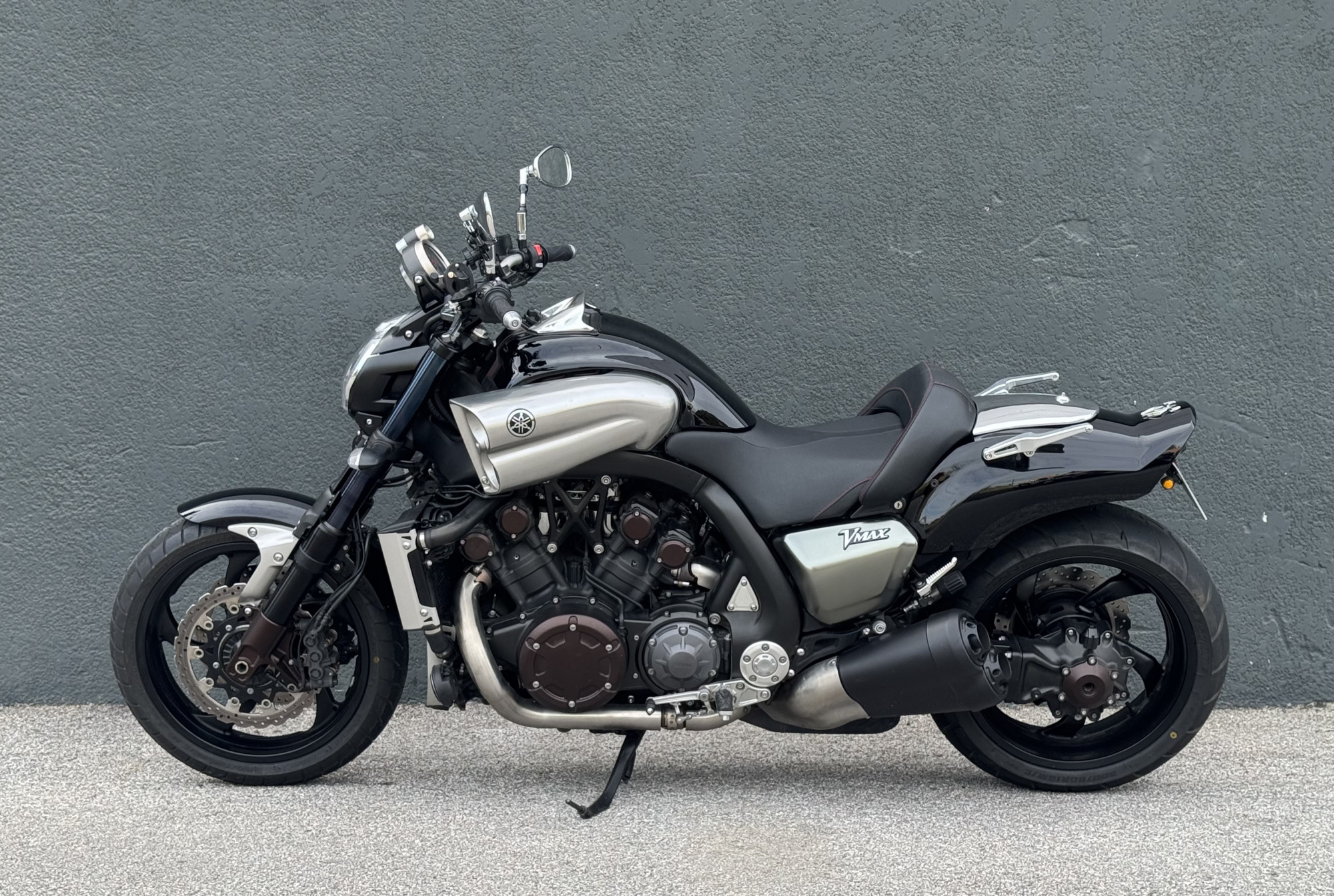 YAMAHA V-MAX 1700