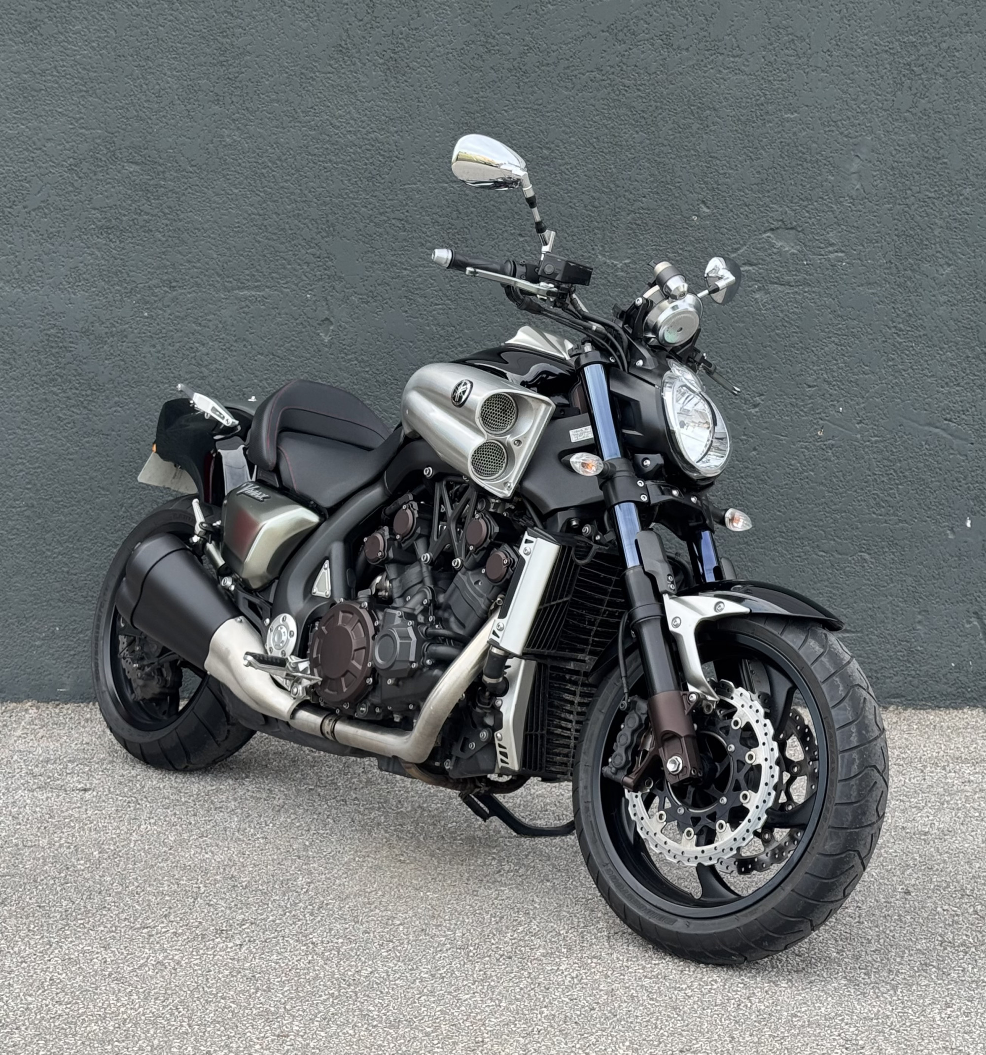 YAMAHA V-MAX 1700