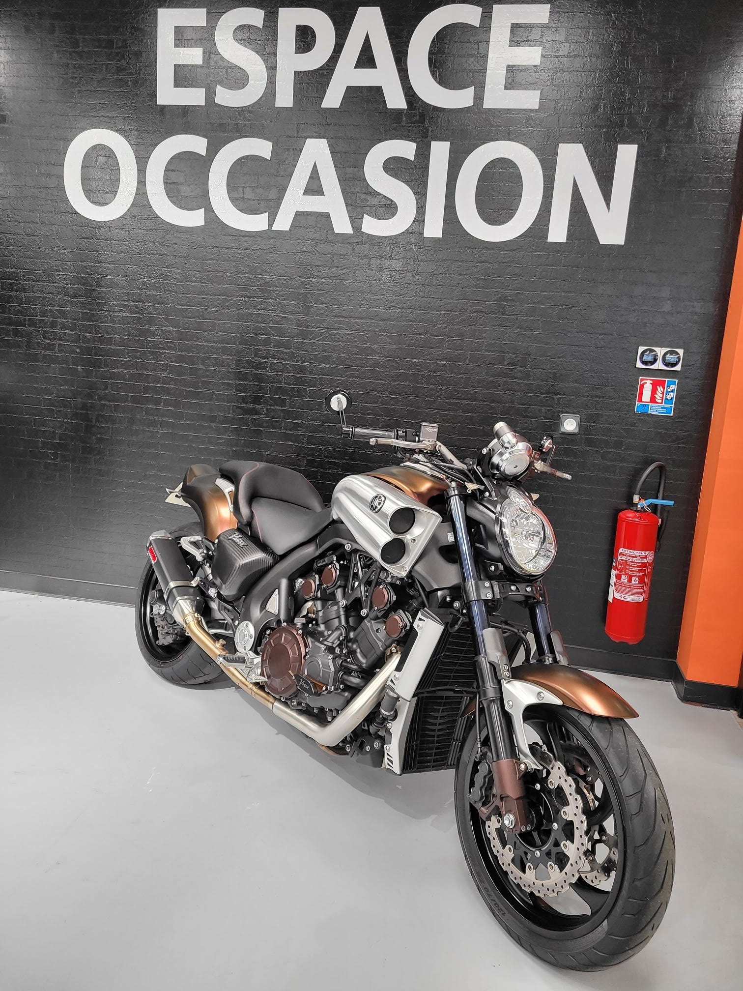 YAMAHA V-MAX 1700